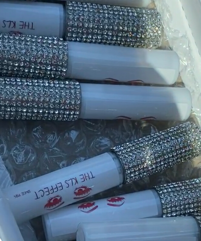 EYELASH GLUE